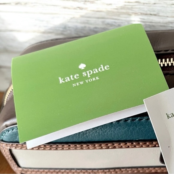 VERY RARE NWT Kate Spade 2012 Knock On Wood Appliqué Vintage Woody Wagon Clutch - Picture 12 of 16